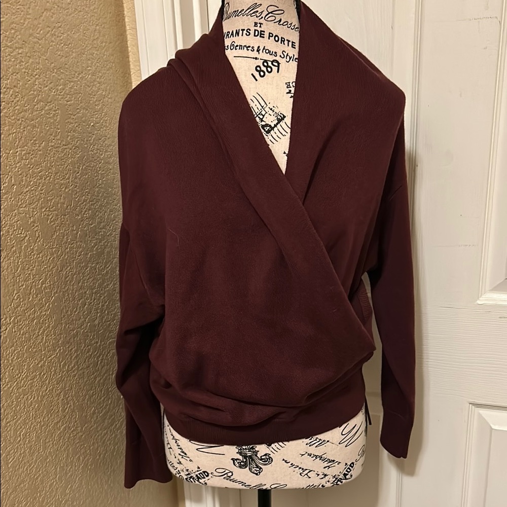 Lauren by Ralph Laure. Elegant Burgundy Women's Sweater